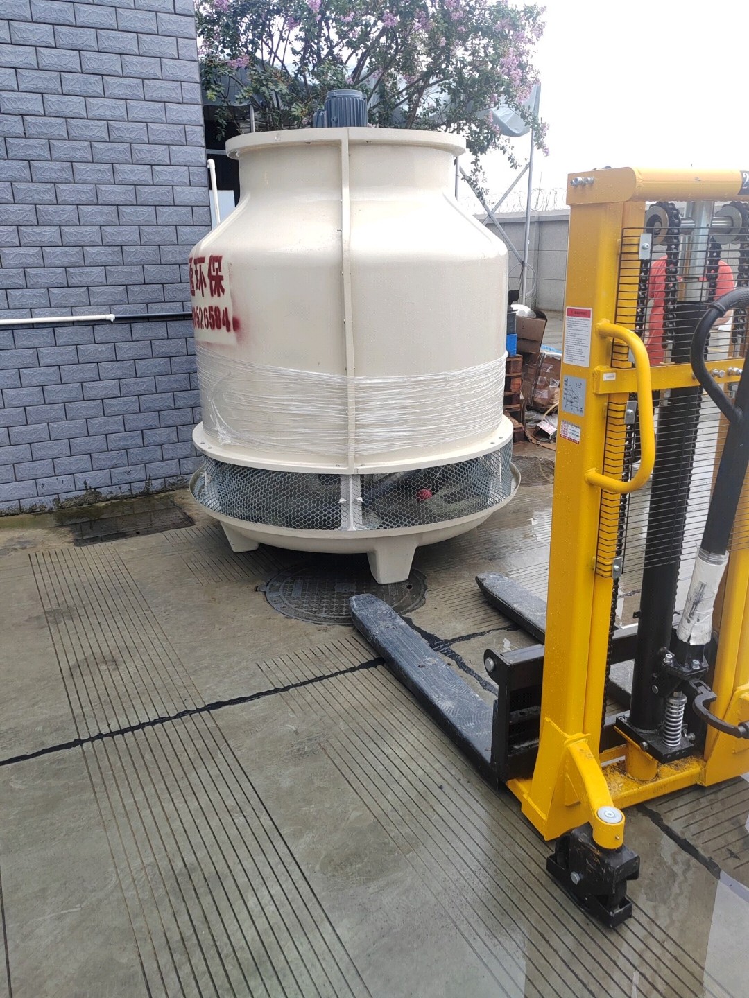 自贡冷却塔30T整塔发货订购单位自贡市弘顺电力附件有限公司